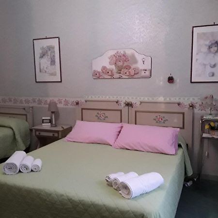 Bed and Breakfast Ambrabed Lunghezza Station Экстерьер фото